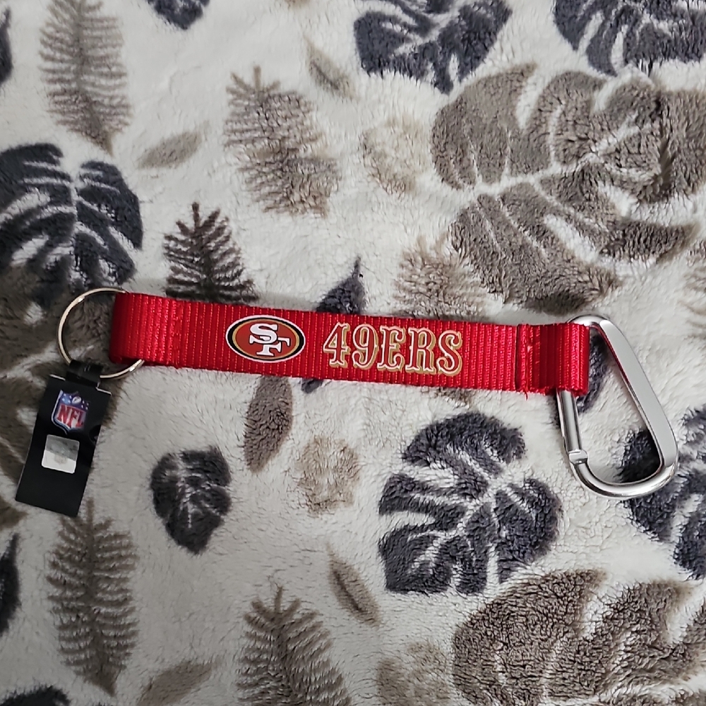 San Francisco 49ers Red Keychain with Carabiner